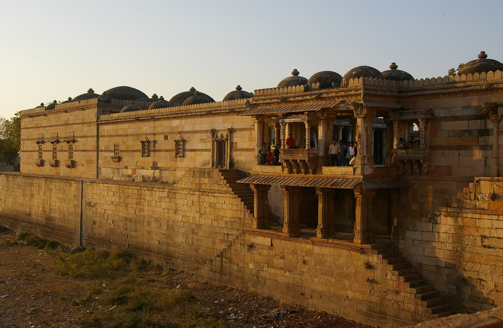 Sarkhej Roza, Ahmedabad, Gujarat callatrip